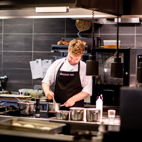 The Dutch Giant had een persoonlijke chef kok op de set van Indiana Jones