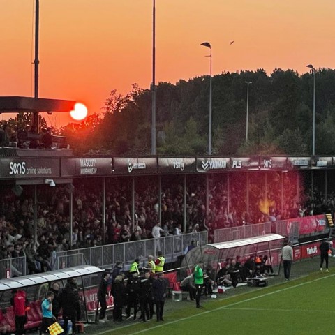 Almere City naar de ALMEREDIVISIE
