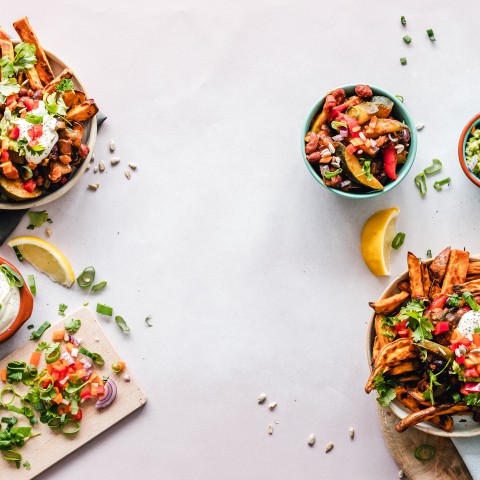 Spicey mexicaanse schotel met geroosterde zoete aardappel (vegetarisch)