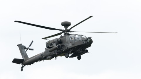 Amerika wisselt helikopterbrigades in Duitsland via Nederland