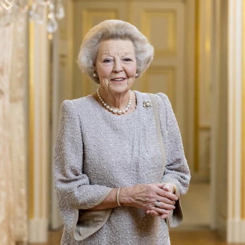 Prinses Beatrix bezoekt Curaçao