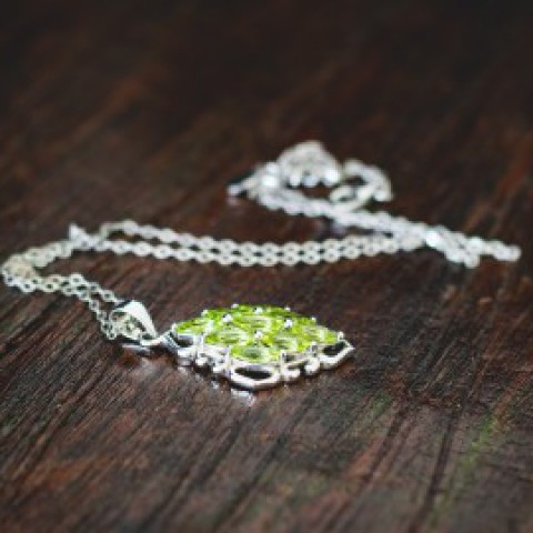 De maand van Peridot