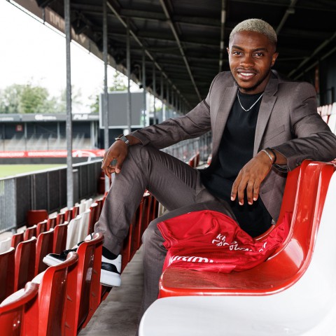 Almere City FC versterkt zich met international uit Comoren