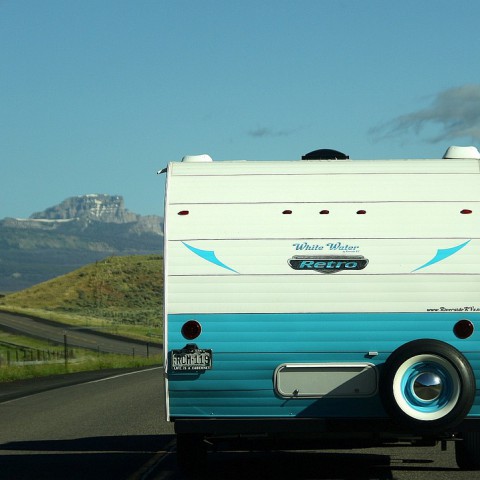 Binnen of buitenstalling voor je caravan of camper?