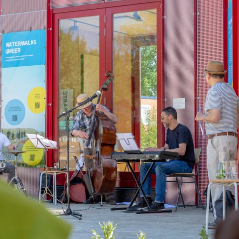 Jazz & poëzie bij StrandLAB