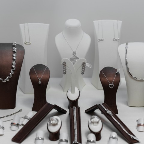 Maak kans op een cadeaubon t.w.v. 300,00 euro van KENZ Juwelier