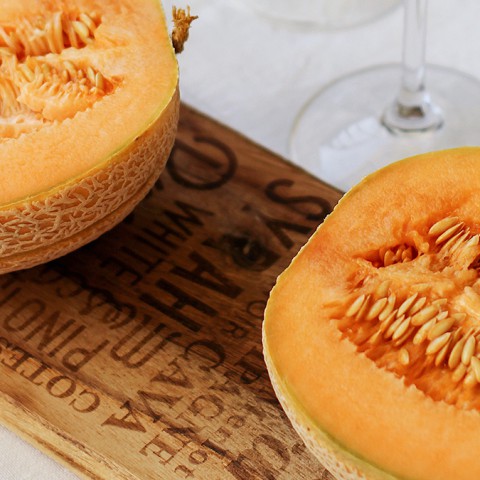 Augustus fruitstukken die bij de maand passen