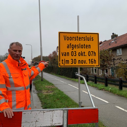 Nieuwe brug over de Voorstersluis vanaf 1 december open voor het verkeer