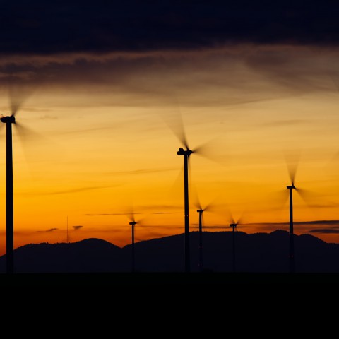 Nederland en Indonesië gaan samenwerken aan energietransitie Indonesië