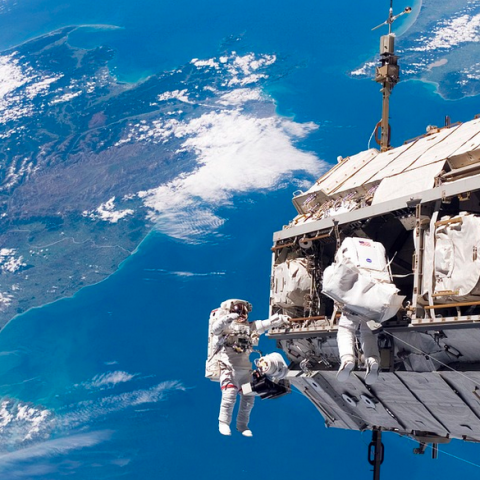 NASA biedt bijgewerkt ISS-overgangsplan