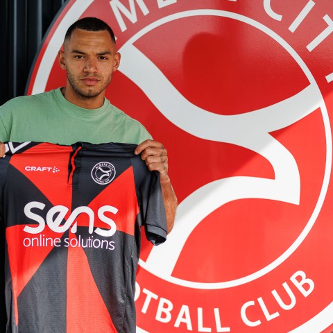 Jeredy Hilterman zet koers richting Almere City FC