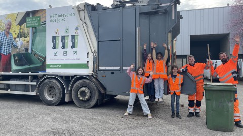Flevolandse Kinderdirecteuren brengen inspirerend bezoek aan Upcyclecentrum
