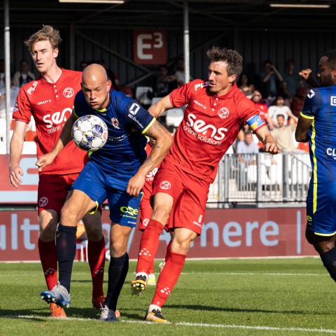 E-Dreamteam SenS Online Solutions basis van nieuwe shirtsponsoring