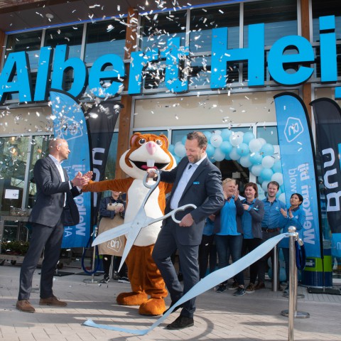 Gloednieuwe Albert Heijn Oosterwold feestelijk geopend