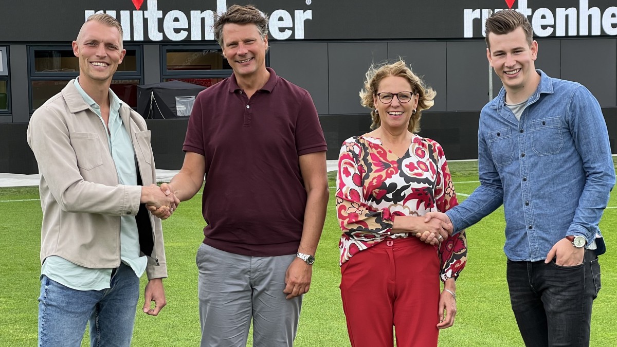 Stad & Natuur verlengt samenwerking met Almere City FC