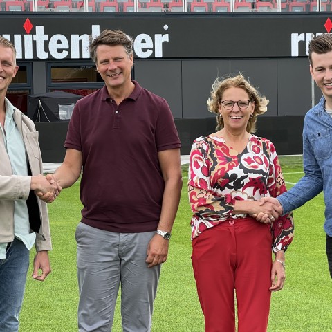 Stad & Natuur verlengt samenwerking met Almere City FC