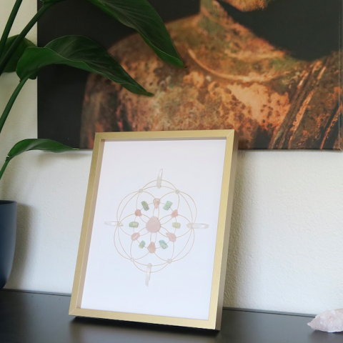 Saartje van spiritueel wonen legt je uit wat Crystal Grids zijn!