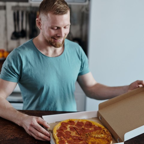 Inwoners Flevoland bestellen het liefst pizza en sushi