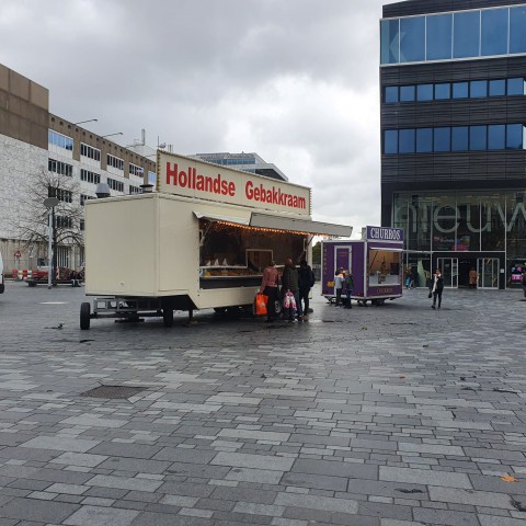 Het is weer tijd voor warme oliebollen, wafels en meer!