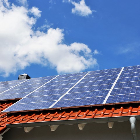 Is mijn dak geschikt voor zonnepanelen?