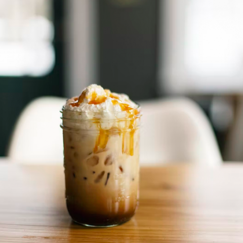 Makkelijkste recept voor een karamel Frappuccino!
