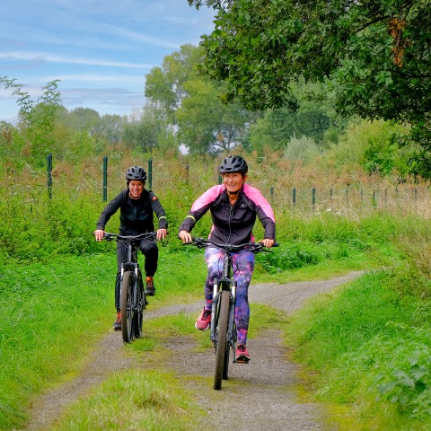 Nieuw bij Crossen door de Bossen: Scholenstrijd en Business Bike & Borrel