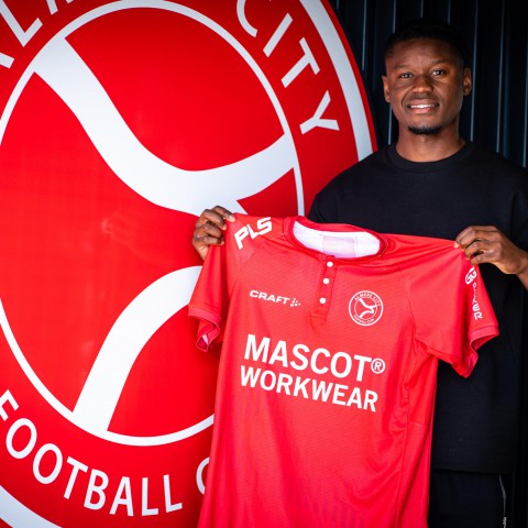 Almere City FC verrast met Nederlandse terugkeer Anthony Limbombe