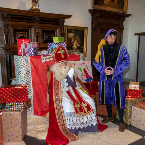 Muiderslot omgetoverd tot Kasteel van Sinterklaas