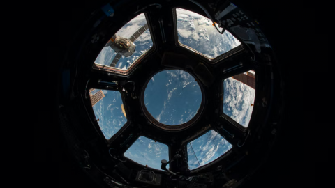 NASA's SpaceX Crew-4-astronauten komen aan bij ruimtestation