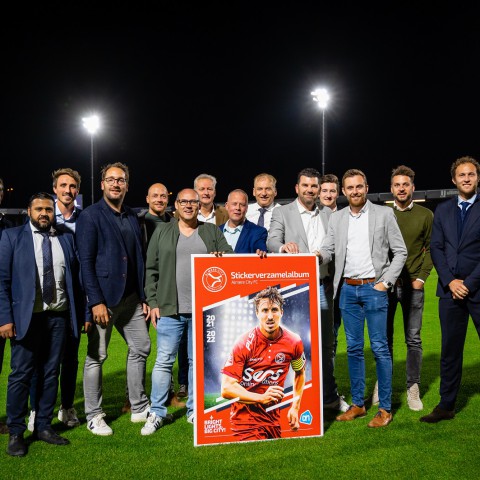 Stickerverzamelalbum Almere City FC vanaf 4 oktober bij Albert Heijn