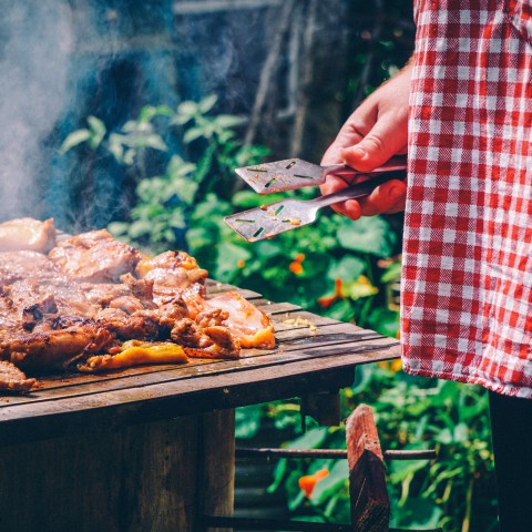 Maak kans op een Weber Master-Touch Houtskoolbarbecue t.w.v. 345,45 euro!