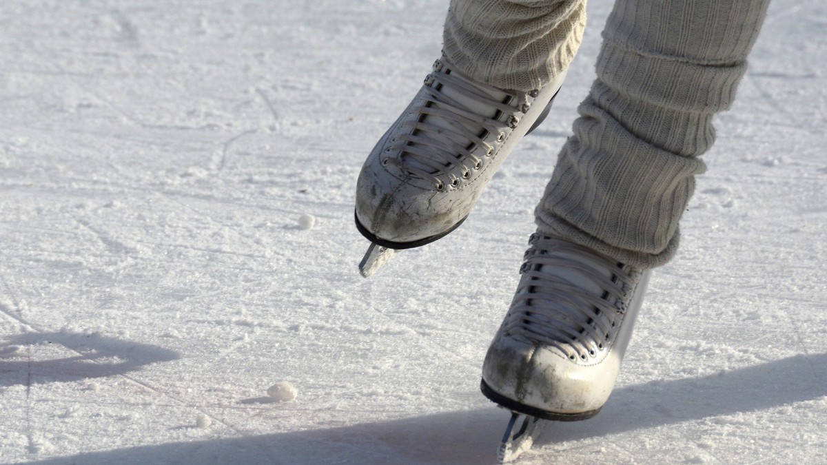 Exploitant schaatsbaan boos over verplichte sluiting  