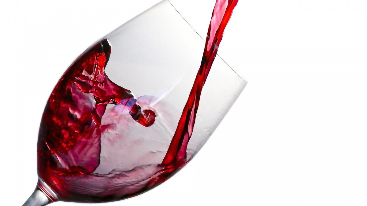 Vandaag maak je kans op 5 luxe dozen flessen wijn van WIJNY t.w.v. 250,00 euro!