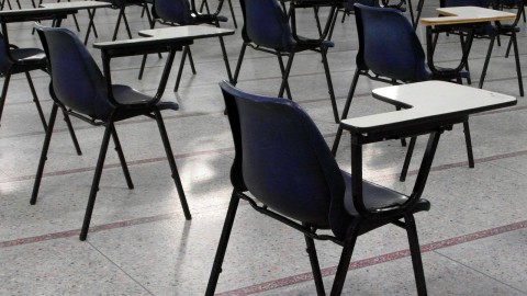 Slob: ‘De organisatie rondom schoolexamens moet beter’  