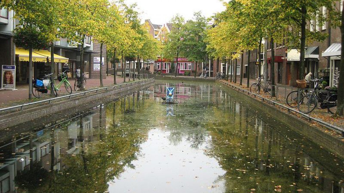 Gemeente Almere koopt voormalig politiebureau Almere Haven