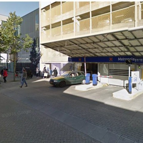 Metropolegarage dicht vanwege scheuren