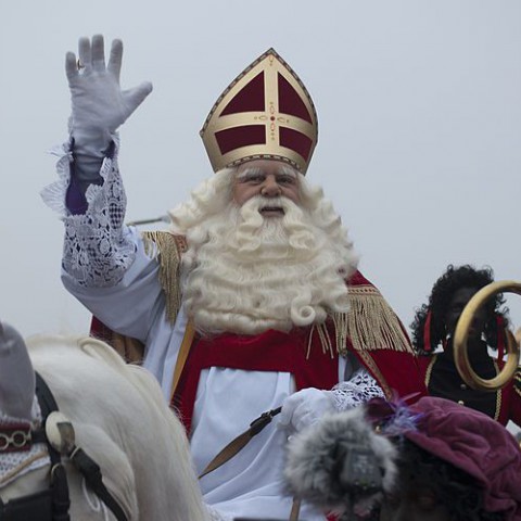 Sinterklaas onthaald in Kunstlinie Almere Flevoland