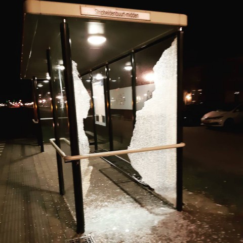 Bushokjes vernield in Lelystad en Almere