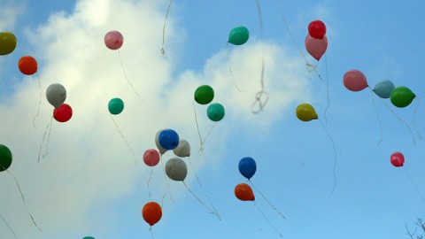 Stelling: Oplaten van ballonnen moet verboden worden in Almere