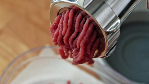 Jumbo waarschuwt voor salmonella in verse varkensvleesproducten