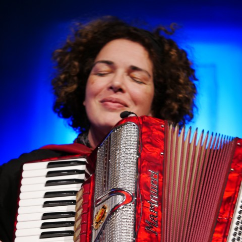 Almeerse singer-songwriter krijgt podium voor diversiteit 