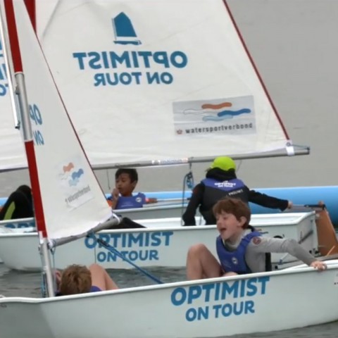 Wethouder Veeningen geeft aandacht aan watersport