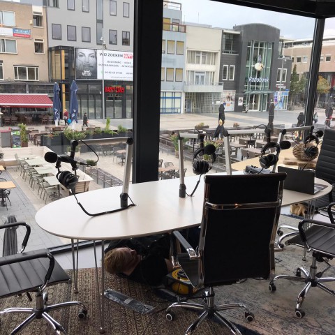 Publieke lokale omroep wel of niet commercieel