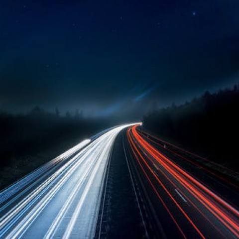 De ANWB waarschuwd voor auto's zonder achterlicht