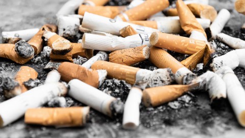 Roken en autorijden volgend jaar tientallen euro's duurder