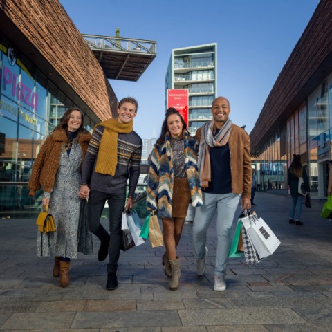 De feestmaand is begonnen in Almere centrum