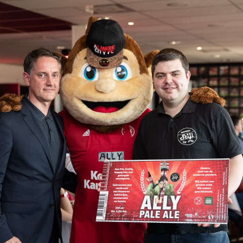 Ally Pale Ale uitgeschonken bij Almere Challenge Event