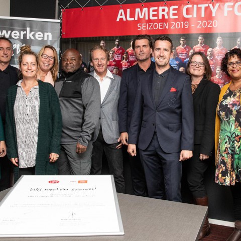 Almere City FC vormt hybride leeromgeving voor mbo-studenten