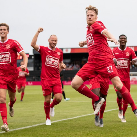 Sterk collectief bezorgt City beste seizoenstart