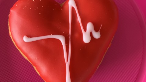 Dunkin' Donut of the Day #01 - Heartbeat Heart